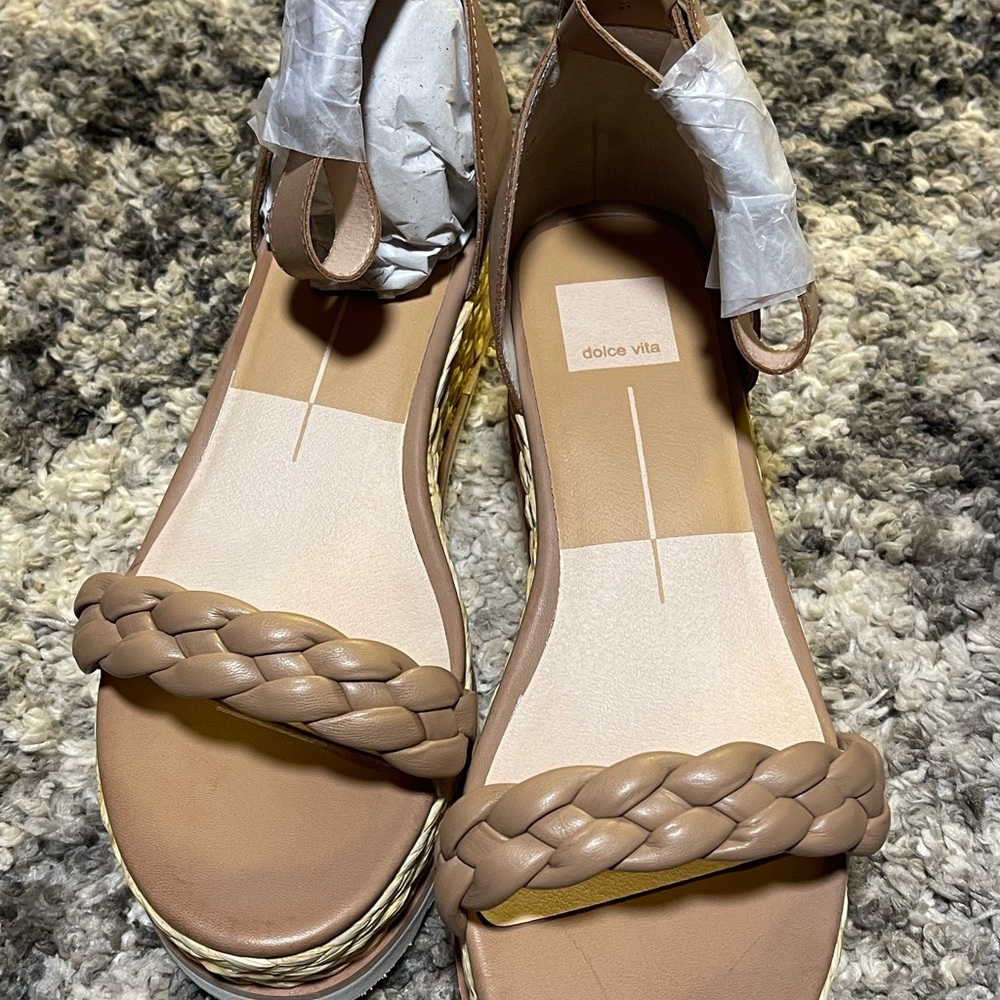 Dolce vita wedge sandal